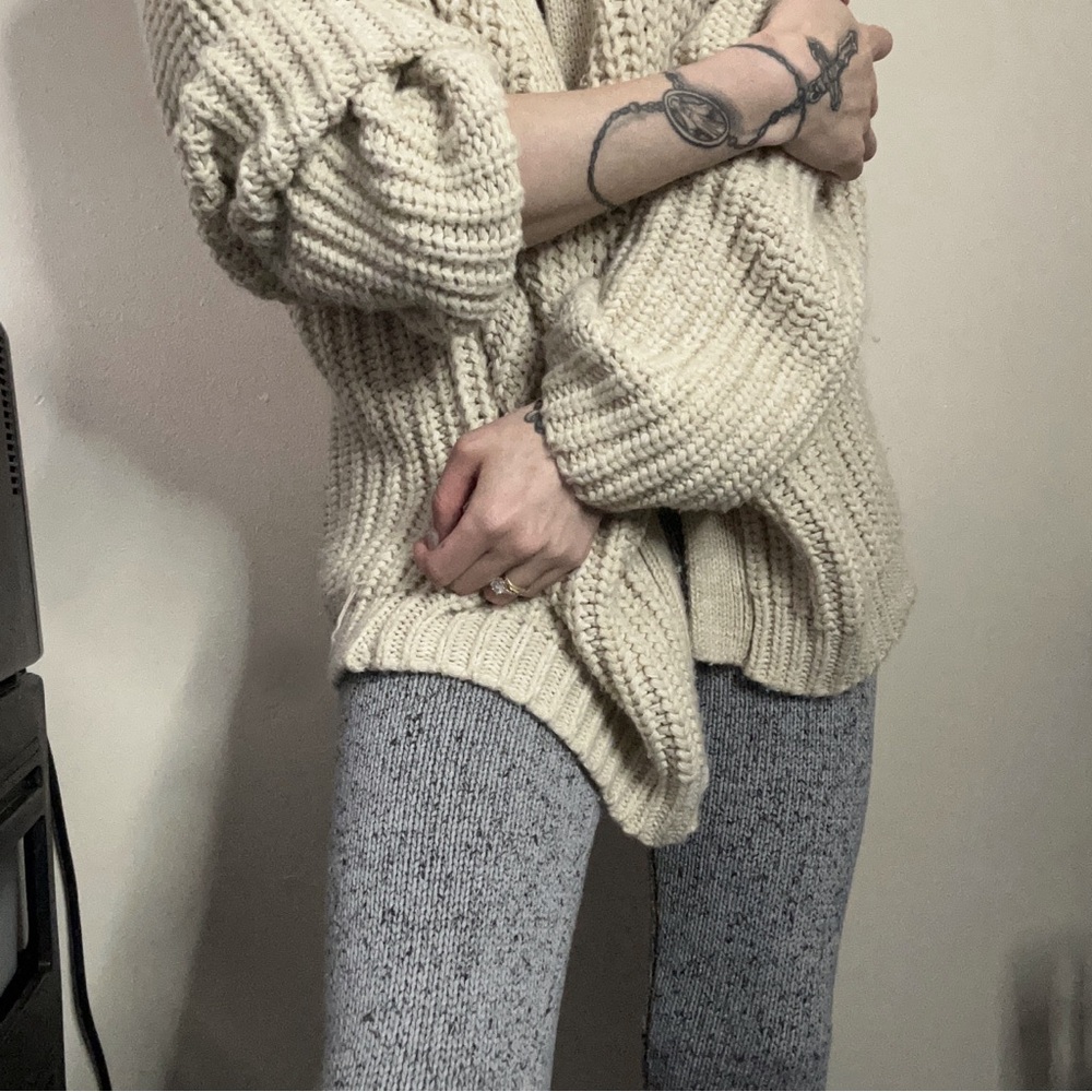 Chunky Knit Beige Long Sleeve Cardigan - Picture 4 of 16